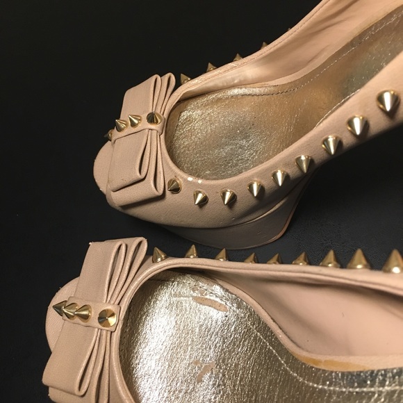 Spiked Studded Platform 5” Heels Size 8M - Picture 8 of 8